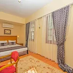 Argos Hotel 3*
