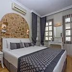 Argos מלון