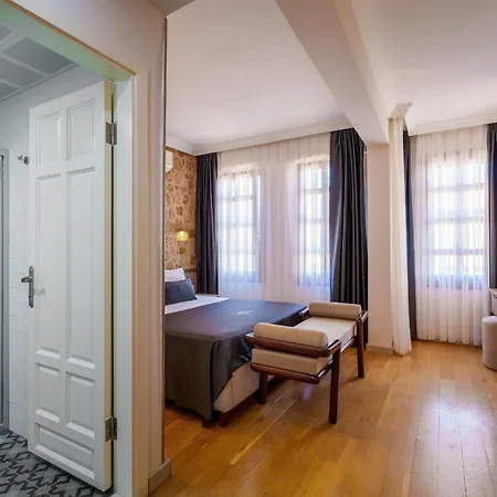 Hotel Argos 3*