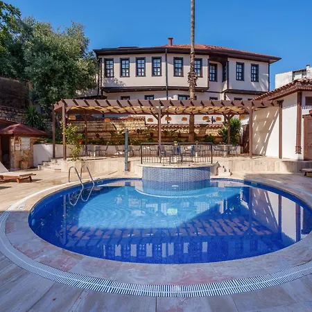Hotel Argos 3*