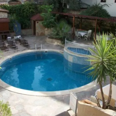 Hotel Argos 3*