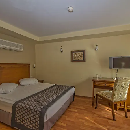Argos Hotel 3*