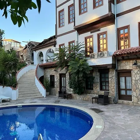 Hotel Argos 3*